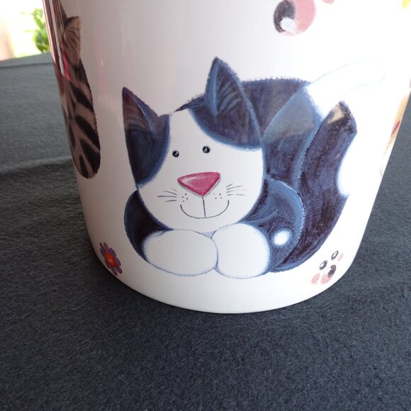 Vintage Cat Cookie Jar 9"Tx6.25"W with Paw Prints - Picture 2 of 14